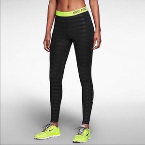 Nike Pro leggings xs